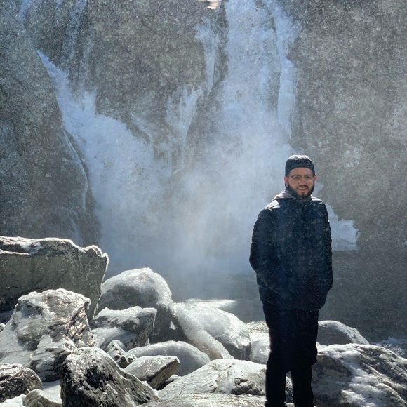 Meet your Posher, Dominic - Picture 6 of 6